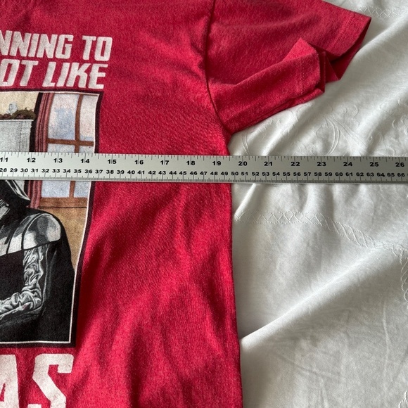 Star Wars Boys "It's beginning to look a lot like Sithmas" T-shirt X-Large Red - Picture 4 of 6